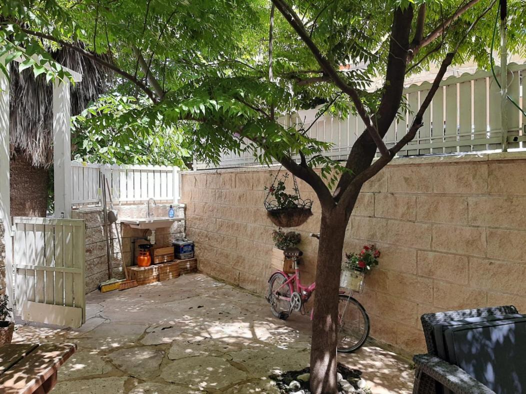 Garden Apartments. Mas'ada Экстерьер фото