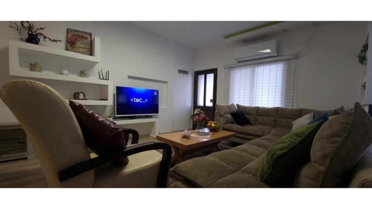 Garden Apartments. Mas'ada Экстерьер фото